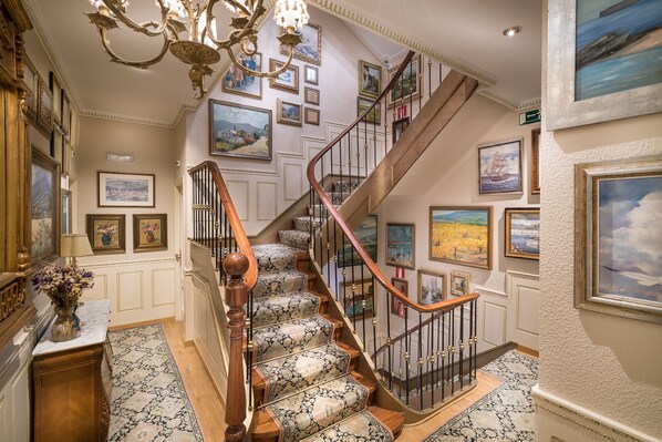 Donsdekens, een kluis op de kamer, individueel gedecoreerd