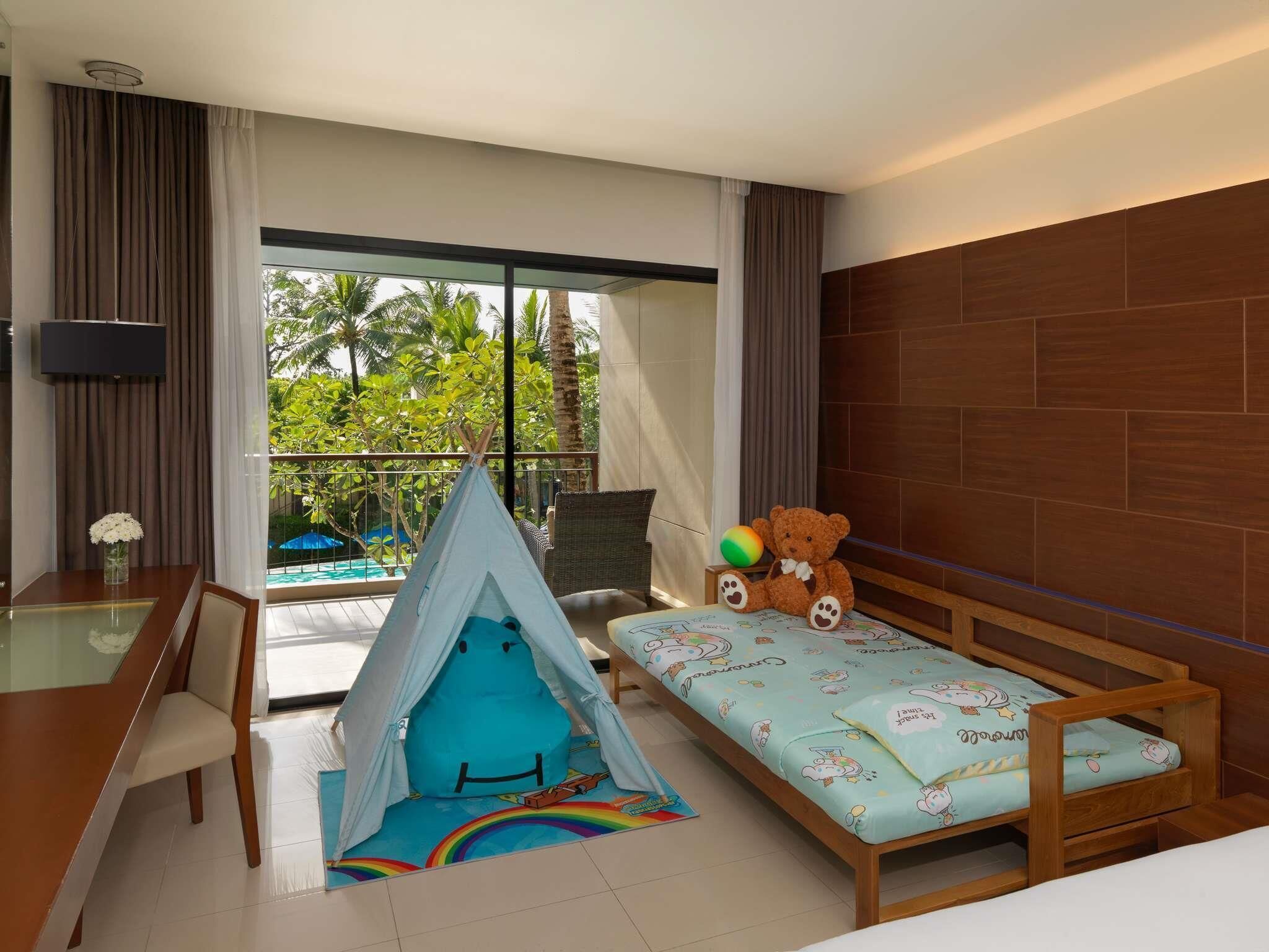 Deluxe Room, Balcony, Pool View (1 King Bed and 1 Sofabed) | Down duvets, in-room safe, desk, laptop workspace
