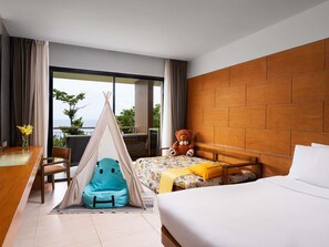 Deluxe Room, 1 King Bed, Balcony, Sea View | Down comforters, in-room safe, desk, laptop workspace