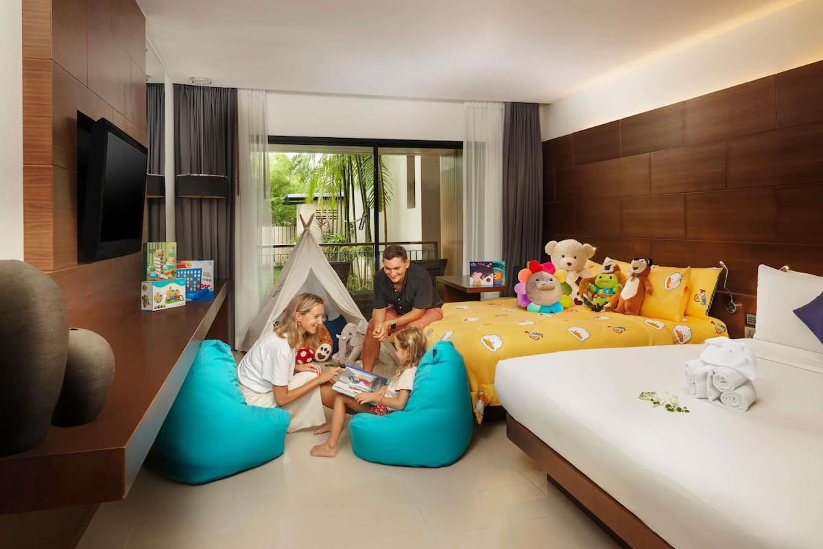 Family Room, Multiple Beds, Balcony, Garden View | 1 bedroom, hypo-allergenic bedding, down comforters, memory foam beds