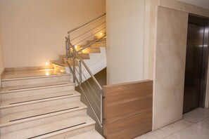 In-room safe, desk, soundproofing, free WiFi - Hotel Expo Abastos (Guadalajara)