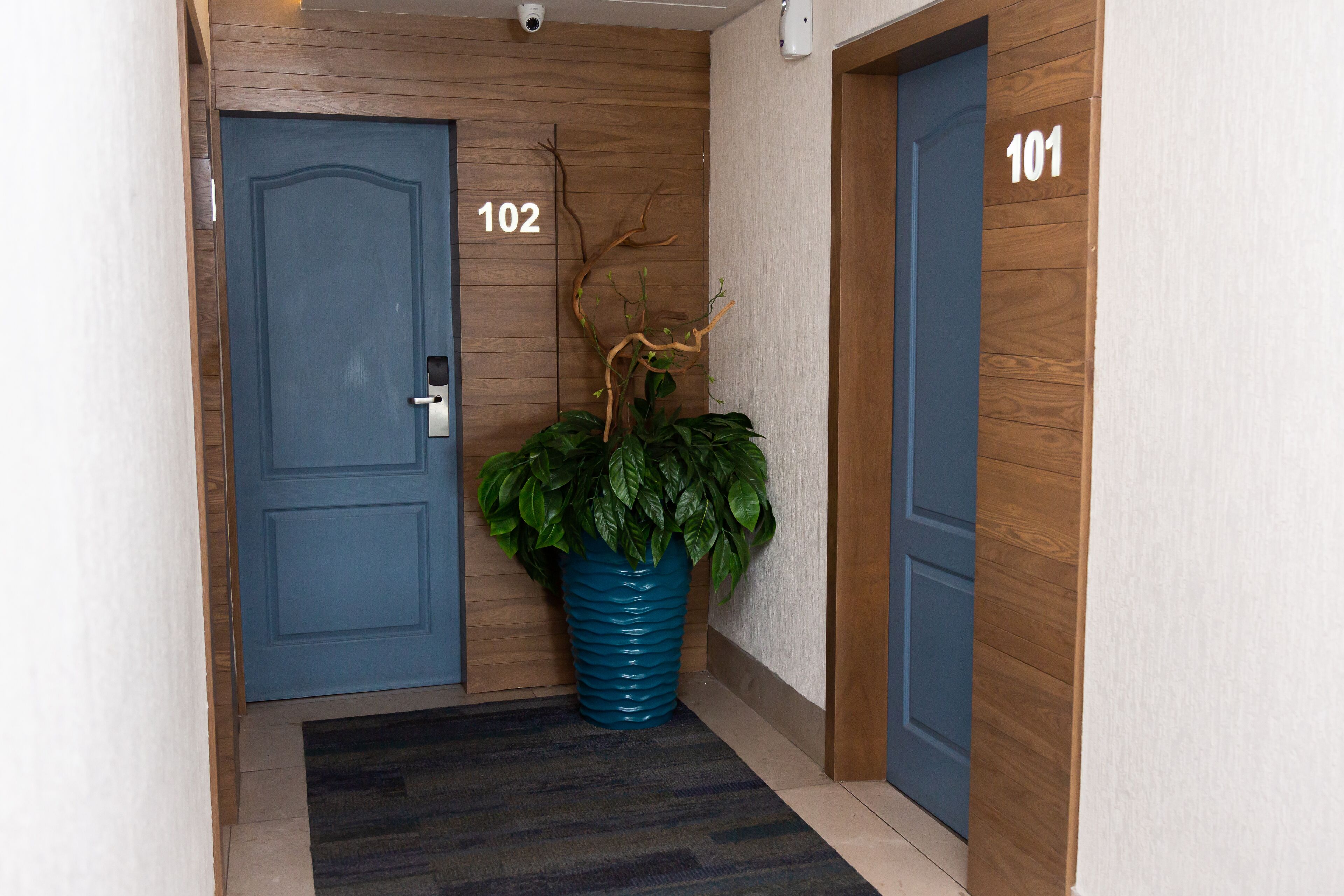 1 bedroom, in-room safe, desk, soundproofing