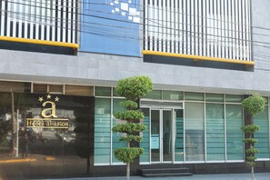 Front of property - Hotel Expo Abastos (Guadalajara)