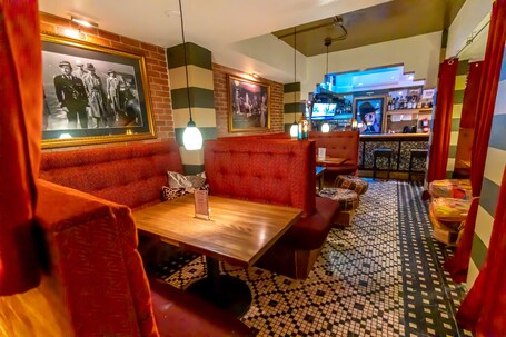 CasaBlanca Hotel - Image 4