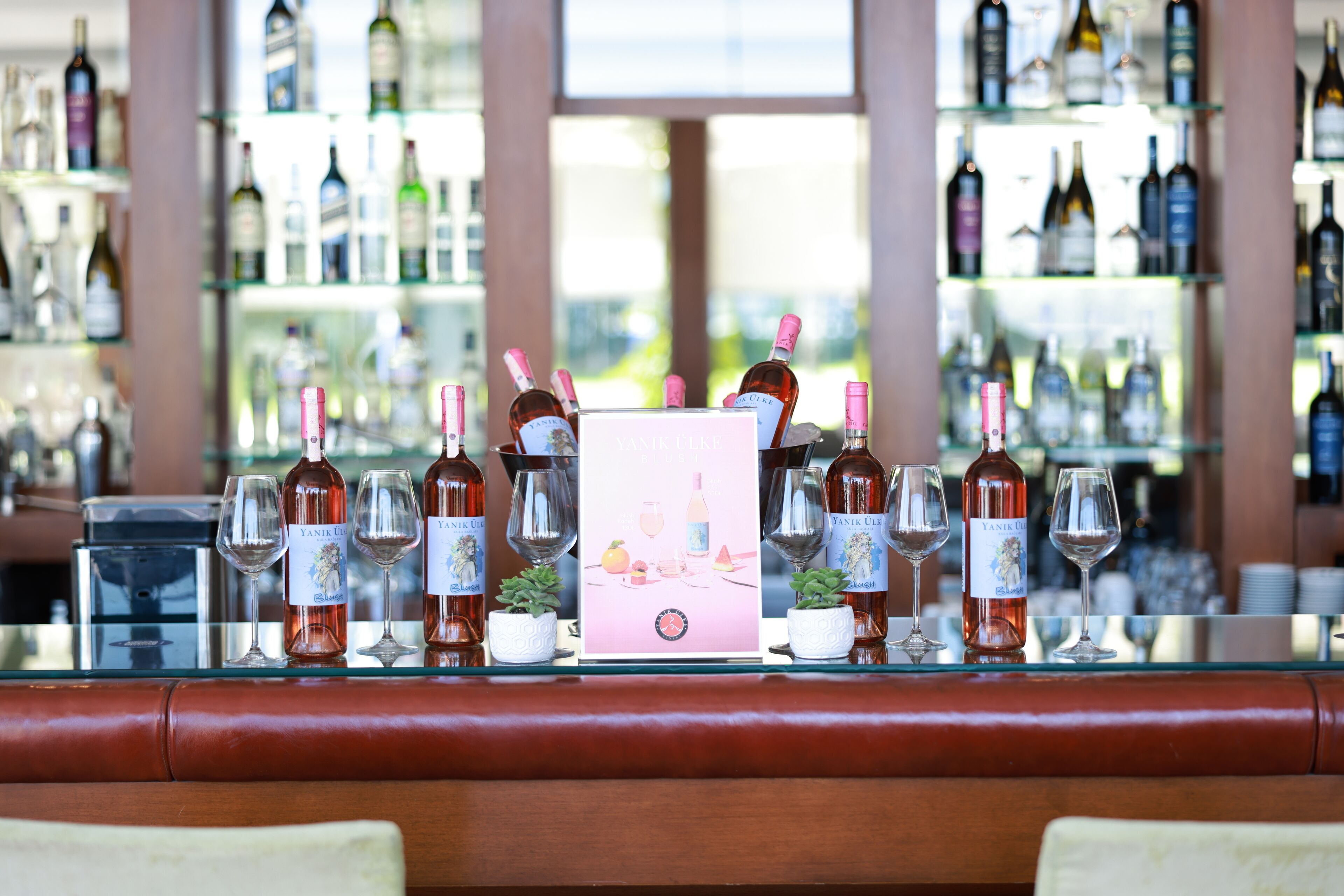 Se sirven desayunos, comidas y cenas 