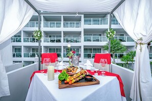 Frühstück, Mittagessen, Abendessen, internationale Küche 