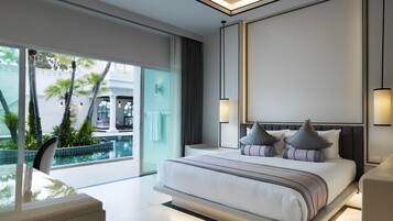 Executive Room, 1 King Bed, Pool Access | Premium bedding, minibar, in-room safe, individually decorated