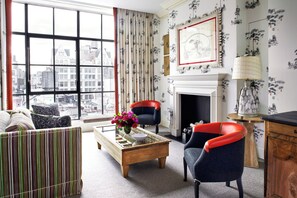 Internet - Crosby Street (New York)