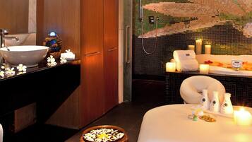 Couples treatment room(s), sauna, hot tub, steam room, body treatments