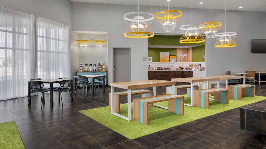 Spark by Hilton Artesia