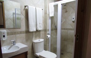 Bathroom - Europrime Boutique Hotel and Conference Venue (Boksburg)
