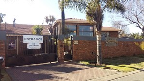 Unclassified image, 5 of 48, button - Europrime Boutique Hotel and Conference Venue (Boksburg)