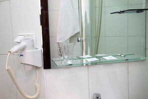 Standard Single Room | Bathroom