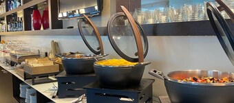 Base Hotel To Stay