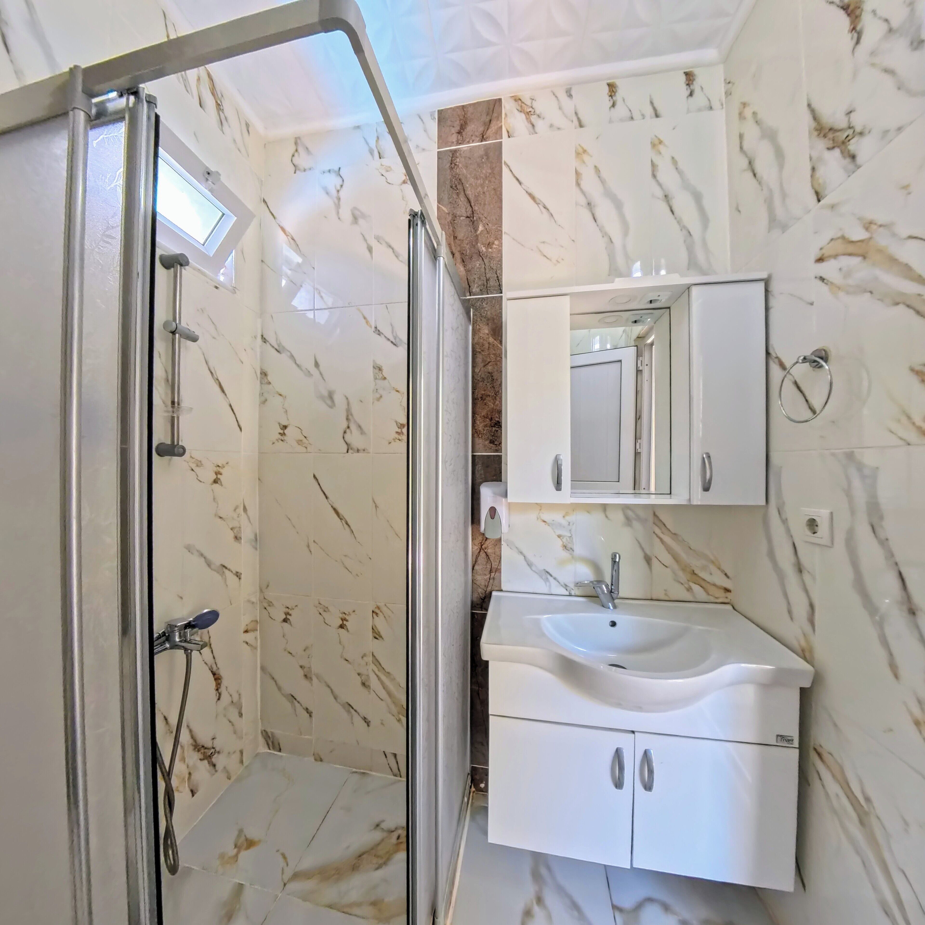 standard double room single use | bathroom | shower, hair dryer, bathrobes, slippers