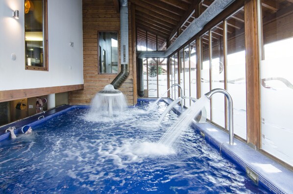 Sauna, bain à remous, hammam, hammam, soins corporels, soins du visage