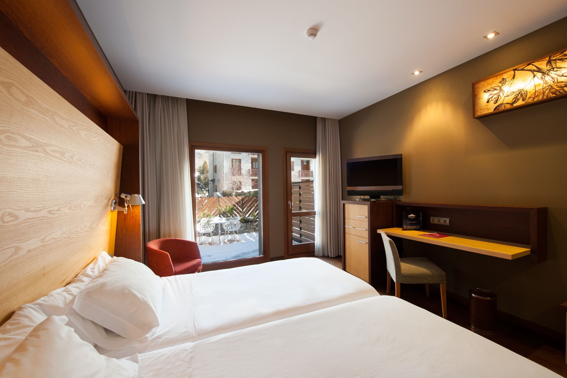 Premium bedding, down duvets, pillow-top beds, minibar