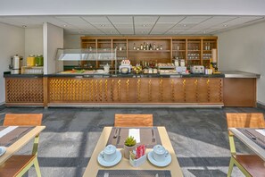 Petit déjeuner continental compris tous les jours