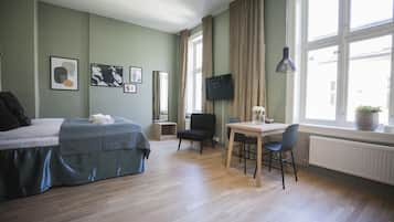 Large Studio | Oleskelualue | Taulutelevisio