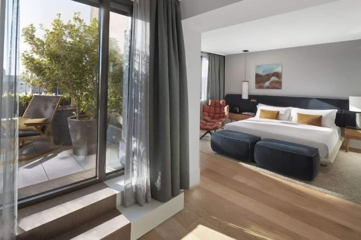 1 Schlafzimmer, hochwertige Bettwaren, Daunenbettdecken, Minibar