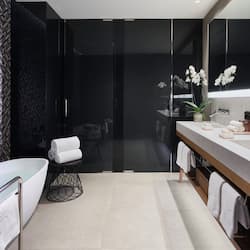 Suite, Terrace | Bathroom sink