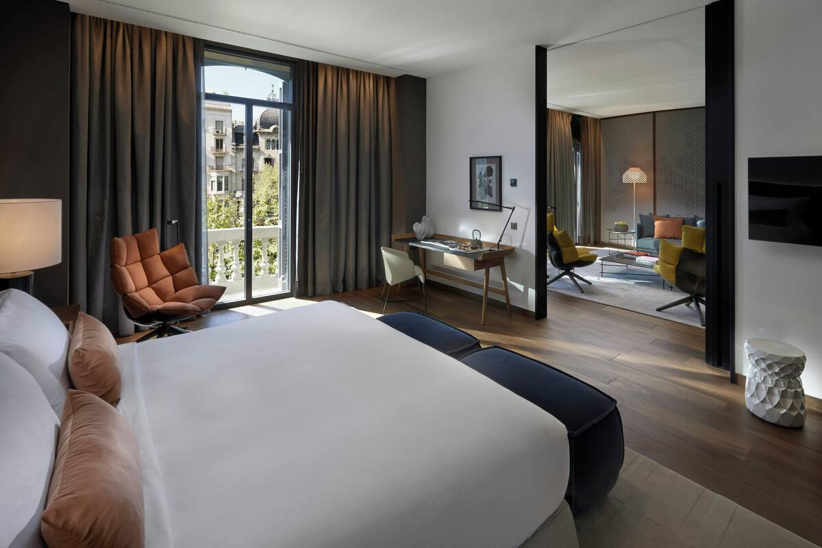 Suíte premier, 1 cama King | Roupas de cama premium, edredons de pluma, frigobar, cofres nos quartos