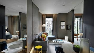 Premium bedding, down comforters, minibar, in-room safe