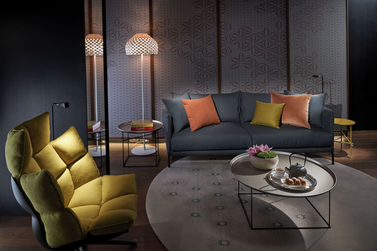 Mandarin, Junior Suite, 1 King Bed | Premium bedding, down comforters, minibar, in-room safe
