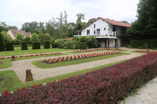 Hôtellerie Du Bas-bréau - Fontainebleau