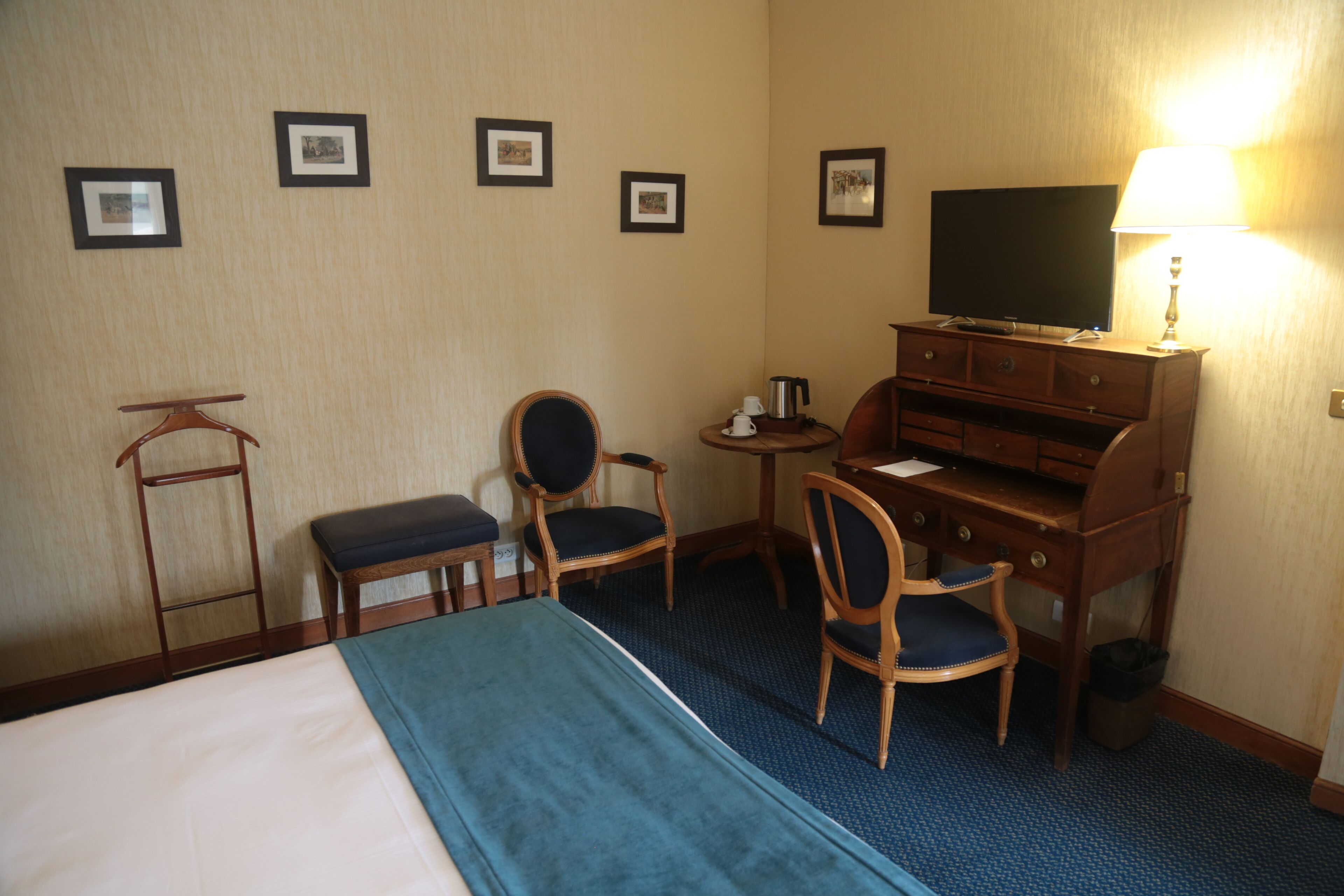 superior double room | premium bedding, minibar, in-room safe, individually decorated