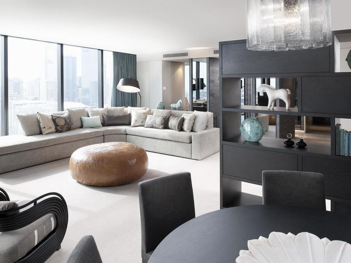 suite (apartment) | living area | 32-inch tv with cable channels, pay films