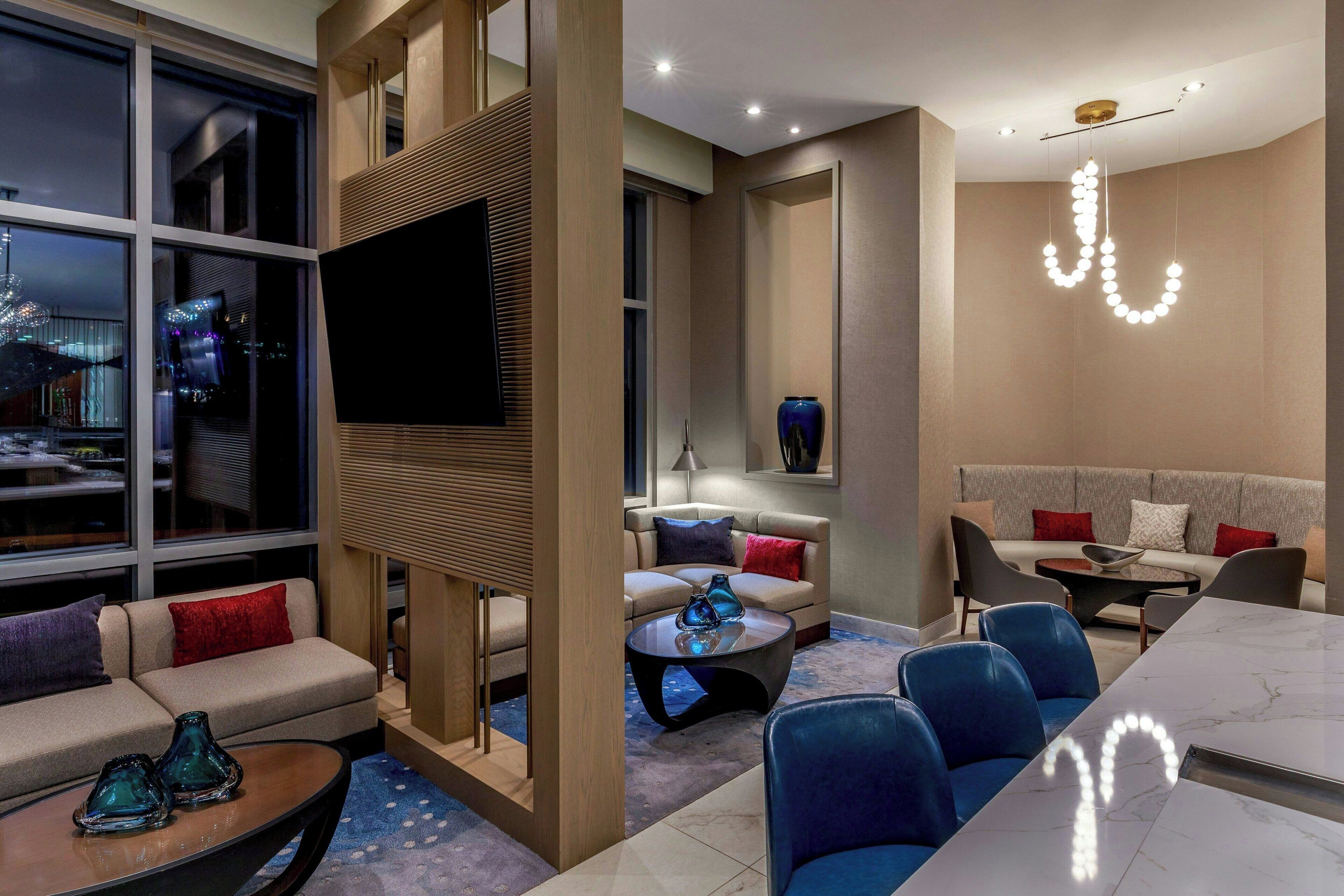 Serves dinner and happy hour