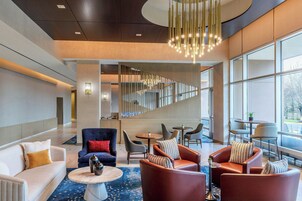 Breakfast, lunch, dinner served; garden views