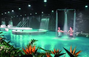 蒸氣室、美體療程、水療、芳療、泰式按摩、運動按摩