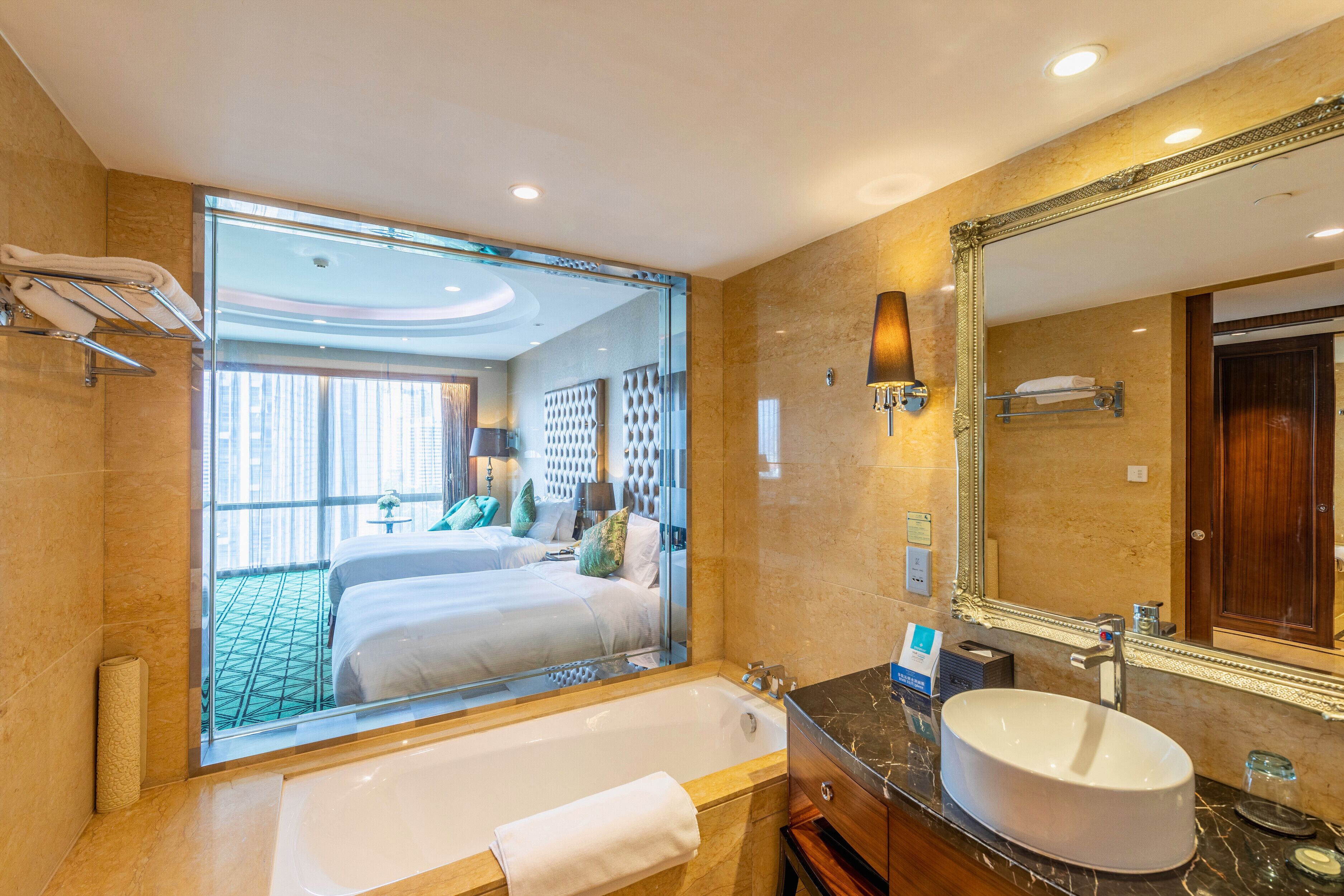 Combined shower/bathtub, free toiletries, hair dryer, bathrobes