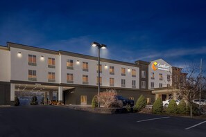 Exterior - Comfort Inn & Suites Plainville-Foxboro (Plainville)