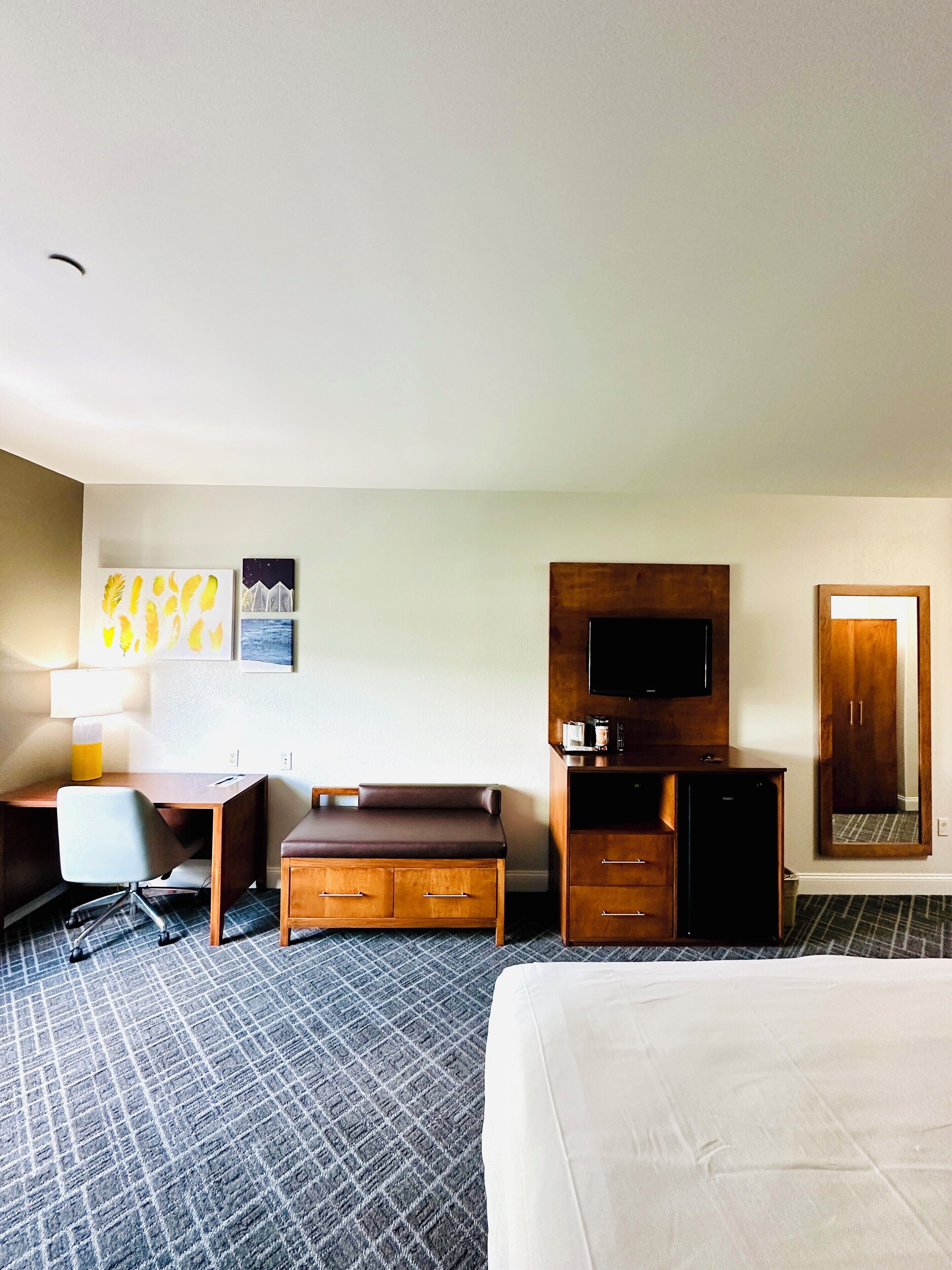 in-room safe, desk, laptop workspace, iron/ironing board