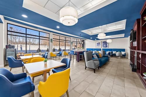 Café da manhã com buffet grátis todos os dias