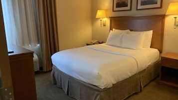 In-room safe, desk, soundproofing, iron/ironing board