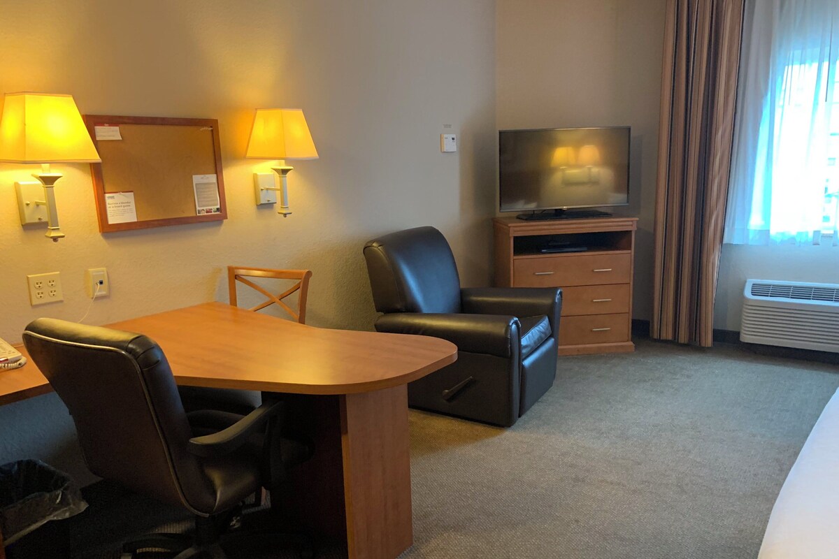 Studio Suite, 2 Double Beds | In-room safe, desk, soundproofing, iron/ironing board