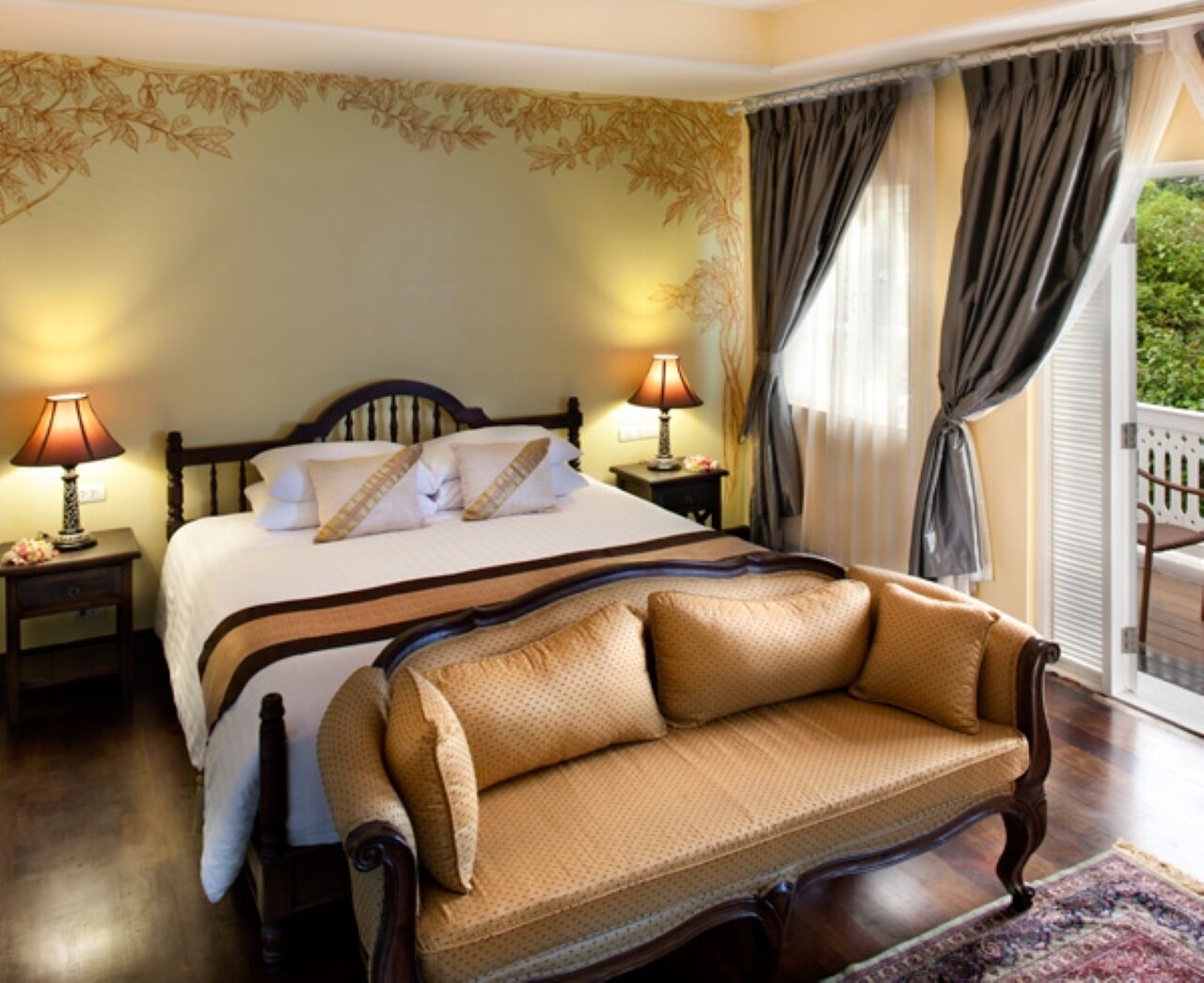 Ropa de cama de alta calidad, edredón, camas Select Comfort y minibar 
