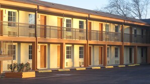 Exterior - Best Way Inn Houston (Houston)