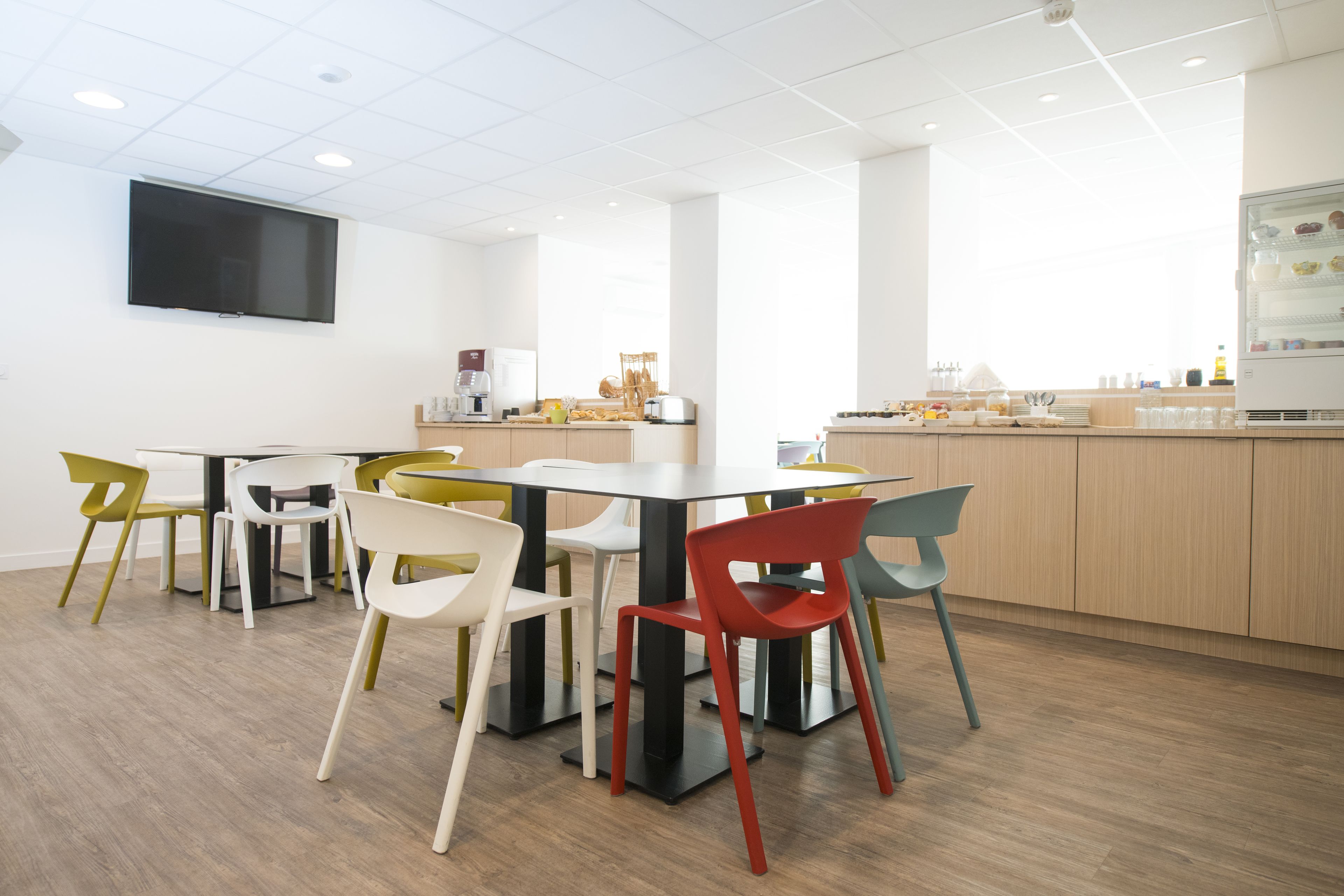 daily buffet breakfast (eur 12 per person)