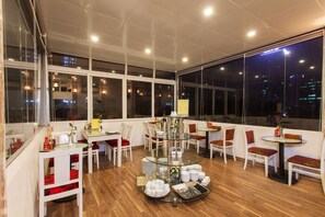 Free buffet breakfast