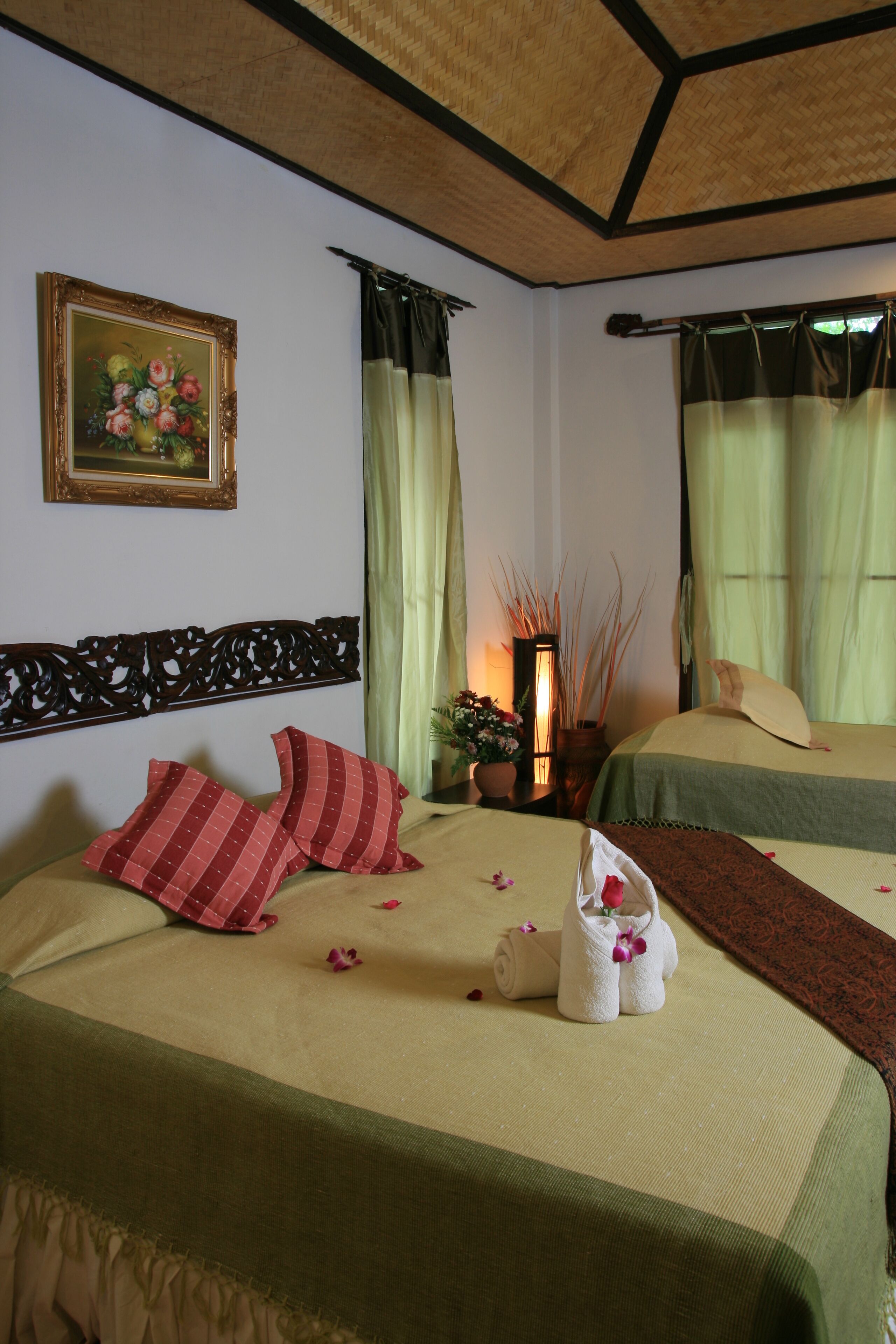 deluxe room | premium bedding, pillow-top beds, in-room safe, individually furnished