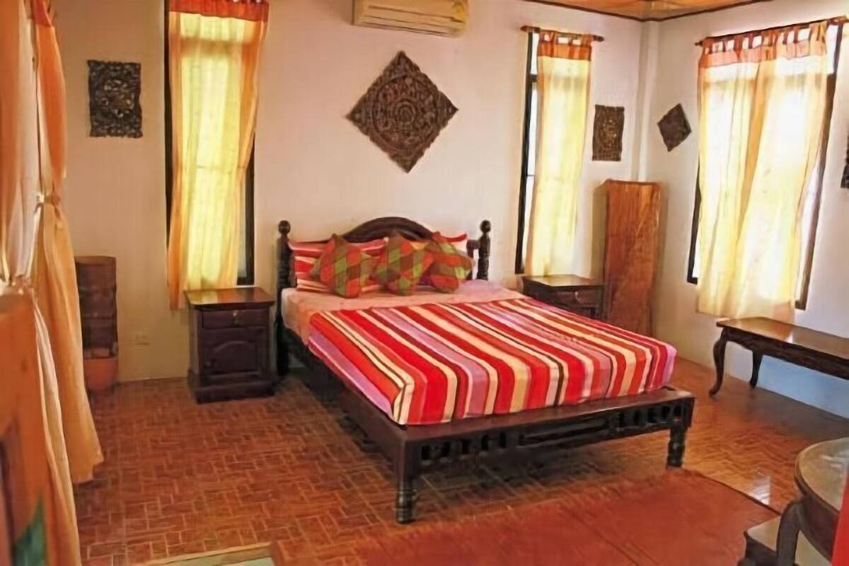 Hochwertige Bettwaren, Pillowtop-Betten, Zimmersafe, Schreibtisch