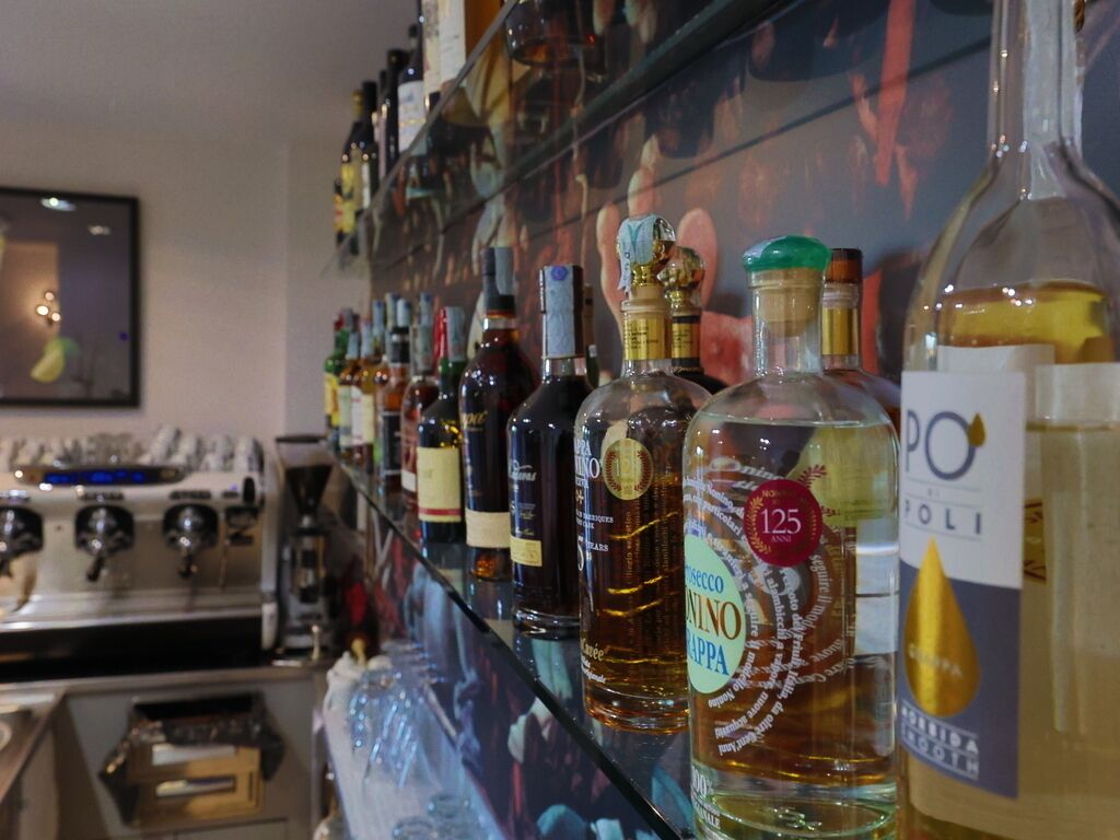 Bar (di hartanah)