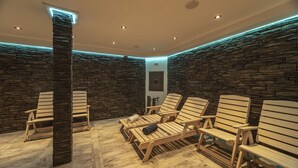 ساونا، حوض استحمام ساخن، غرفة بخار