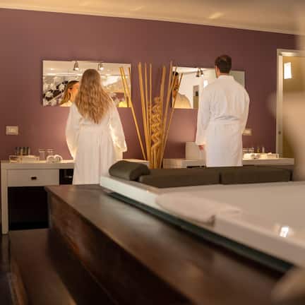 Rainfall showerhead, hair dryer, slippers, bidet