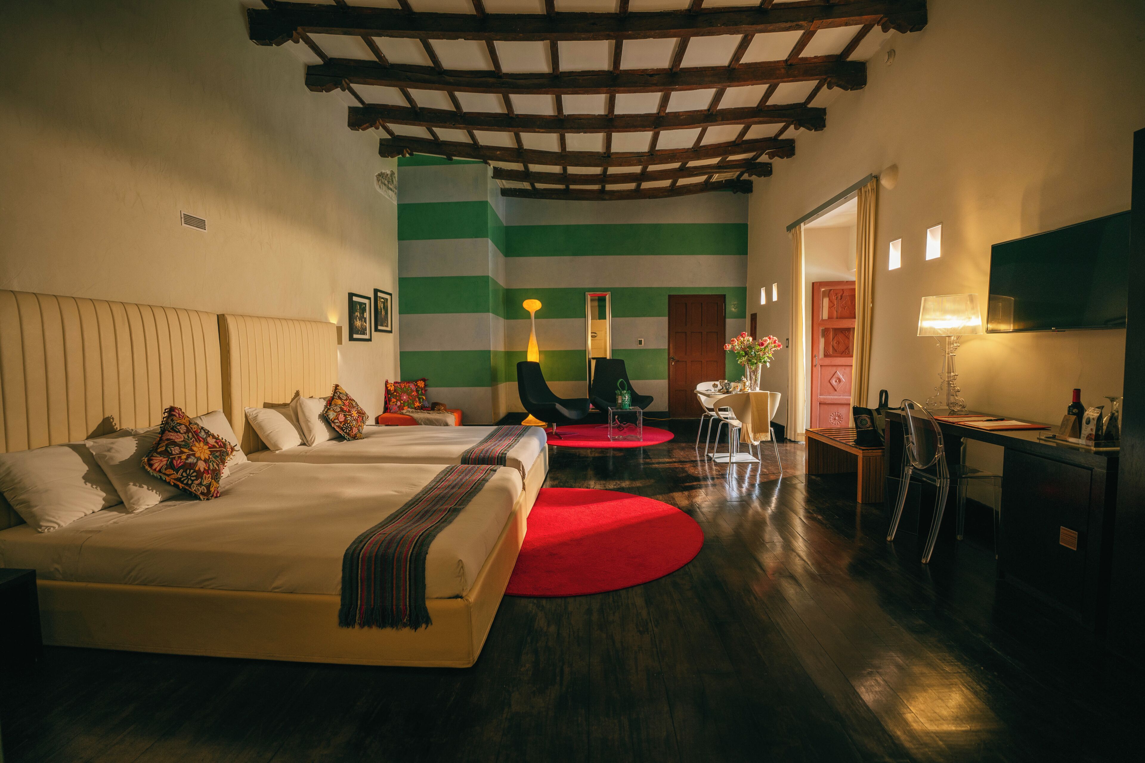 Suite Grand | Sábanas italianas Frette, colchones Select Comfort, minibar
